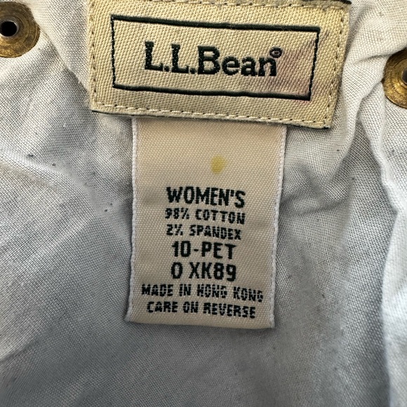 L.L. Bean Medium Wash Cotton Straight Leg Jeans Size 10P - Picture 2 of 9